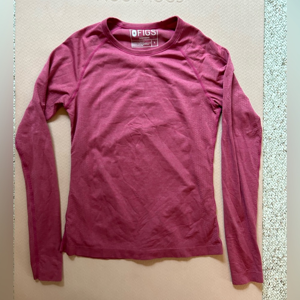 Figs seamless under scrubs top